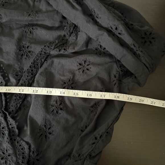 Madewell Wrap Top Womens Sz Small Black Scalloped Eyelet Floral Boho Feminine - Picture 9 of 10